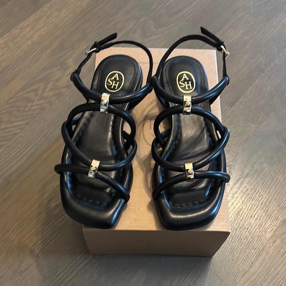 ASH Women's‎ Ruby Flat Sandal-Stylish Summer Footwear